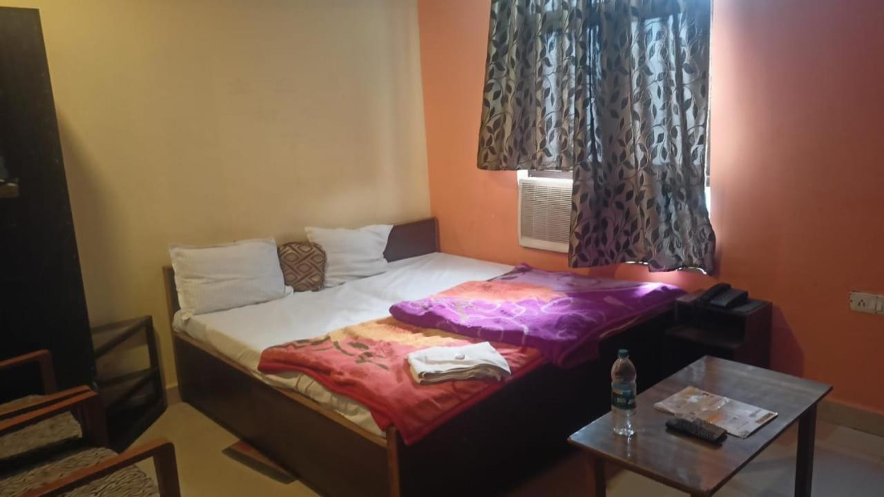 Hotel Shyam Utsav Mirzāpur Exteriér fotografie